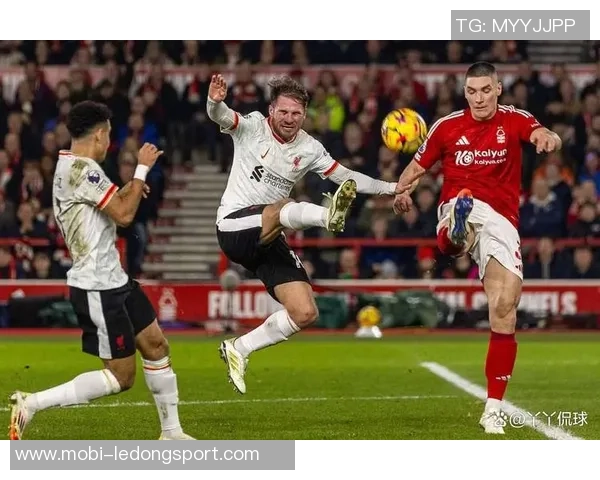 早报:斯洛特获利物浦全力支持多特小胜奥格斯堡继续争冠 早报:斯洛特获利物浦全力支持多特小胜奥格斯堡继续争冠